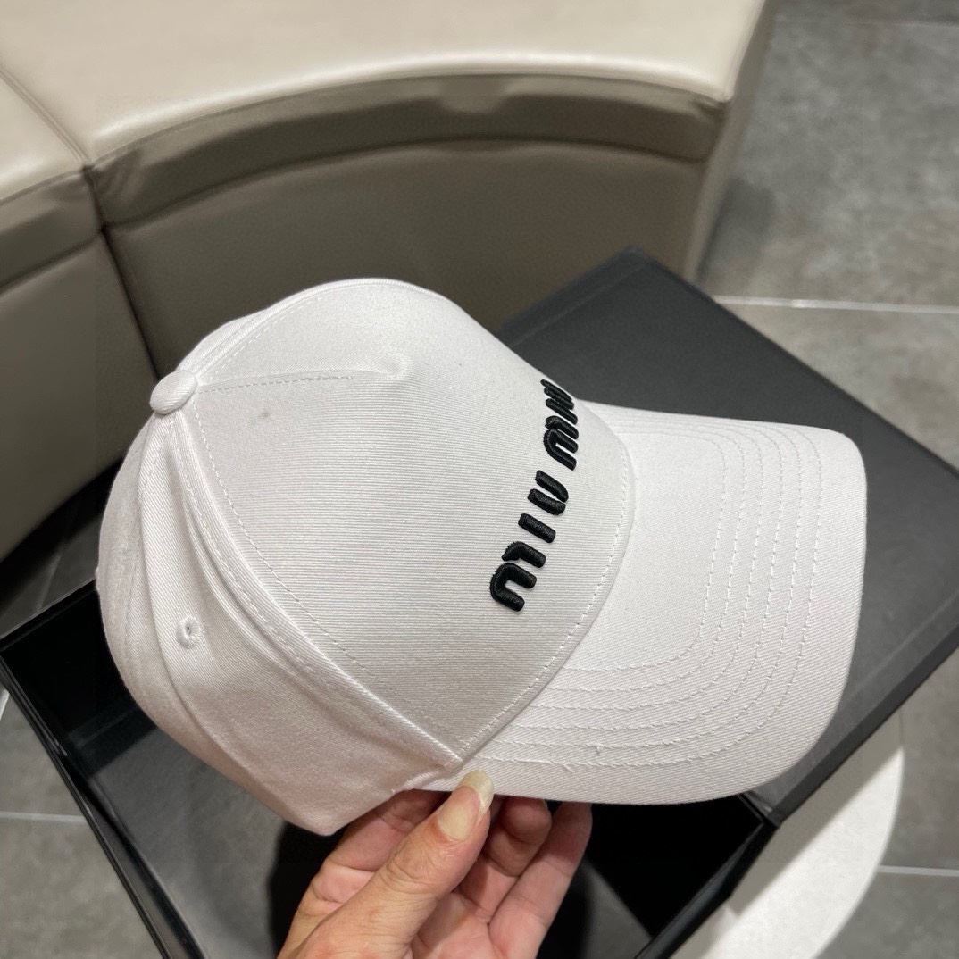 Miu Miu Caps